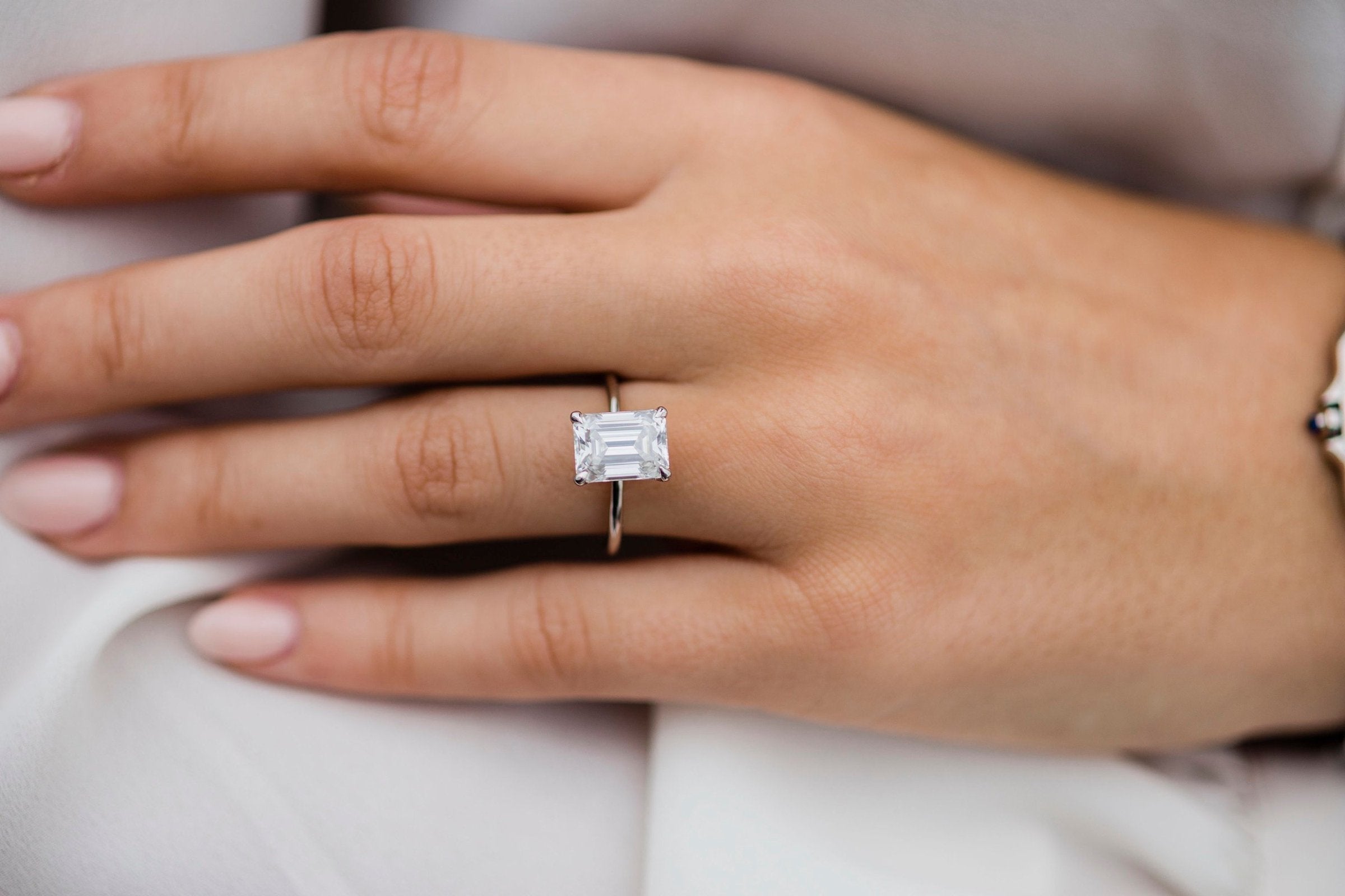 2.60 CT Emerald Moissanite Solitaire Engagement Ring