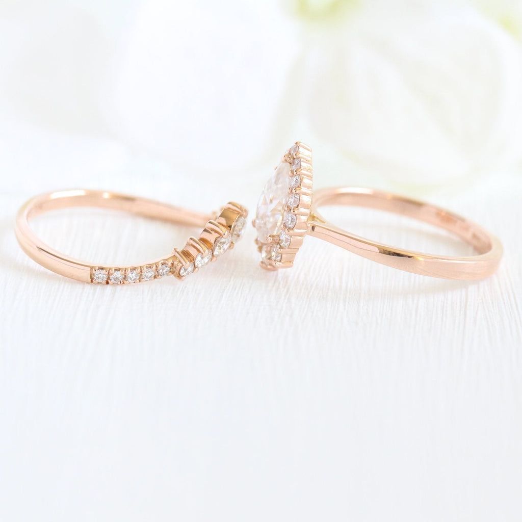 1.0CT Pear Cut Moissanite Halo Bridal Ring Set