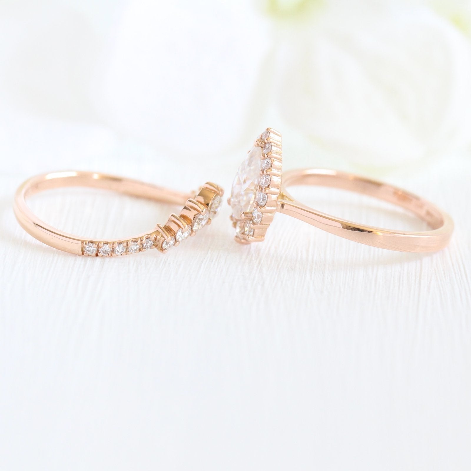 1.0CT Pear Cut Moissanite Halo Bridal Ring Set