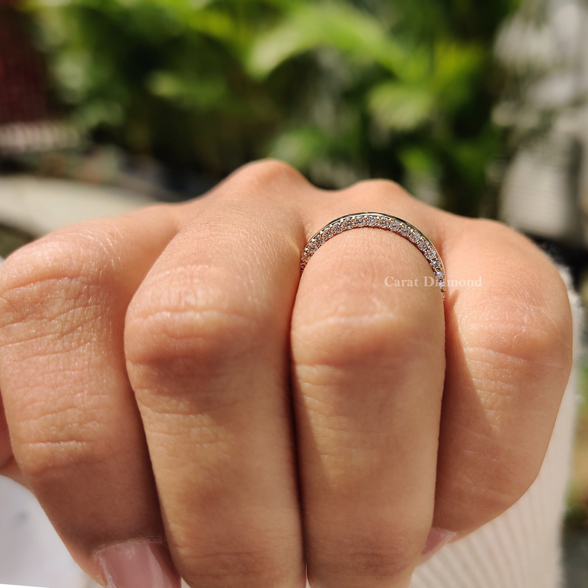 Round Cut Diamond Eternity Band