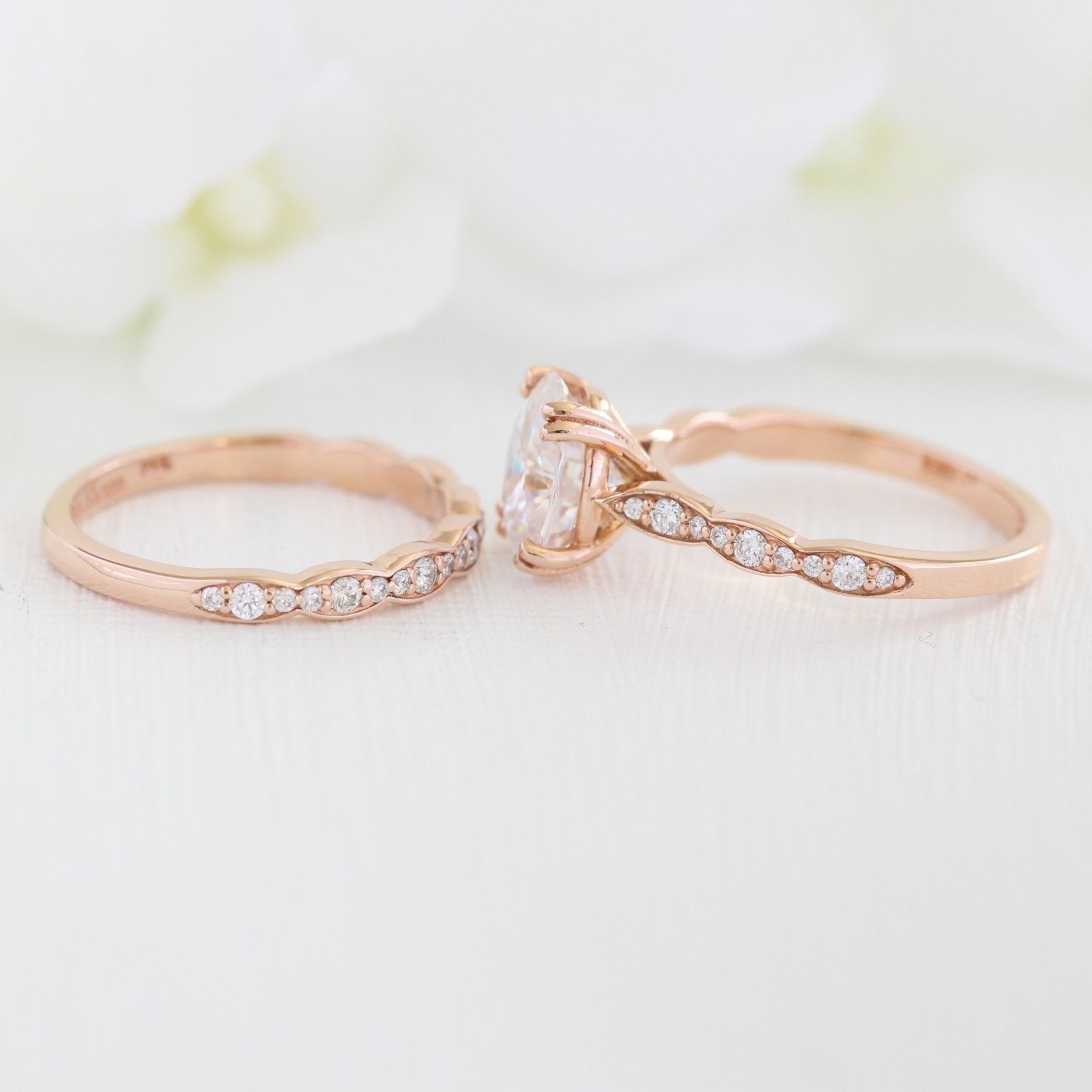 2.0CT Oval Moissanite Vintage Halo Bridal Ring Set