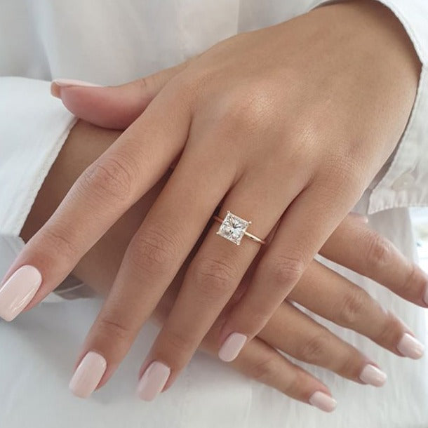2.13 CT Princess Cut Moissanite Solitaire Engagement Ring
