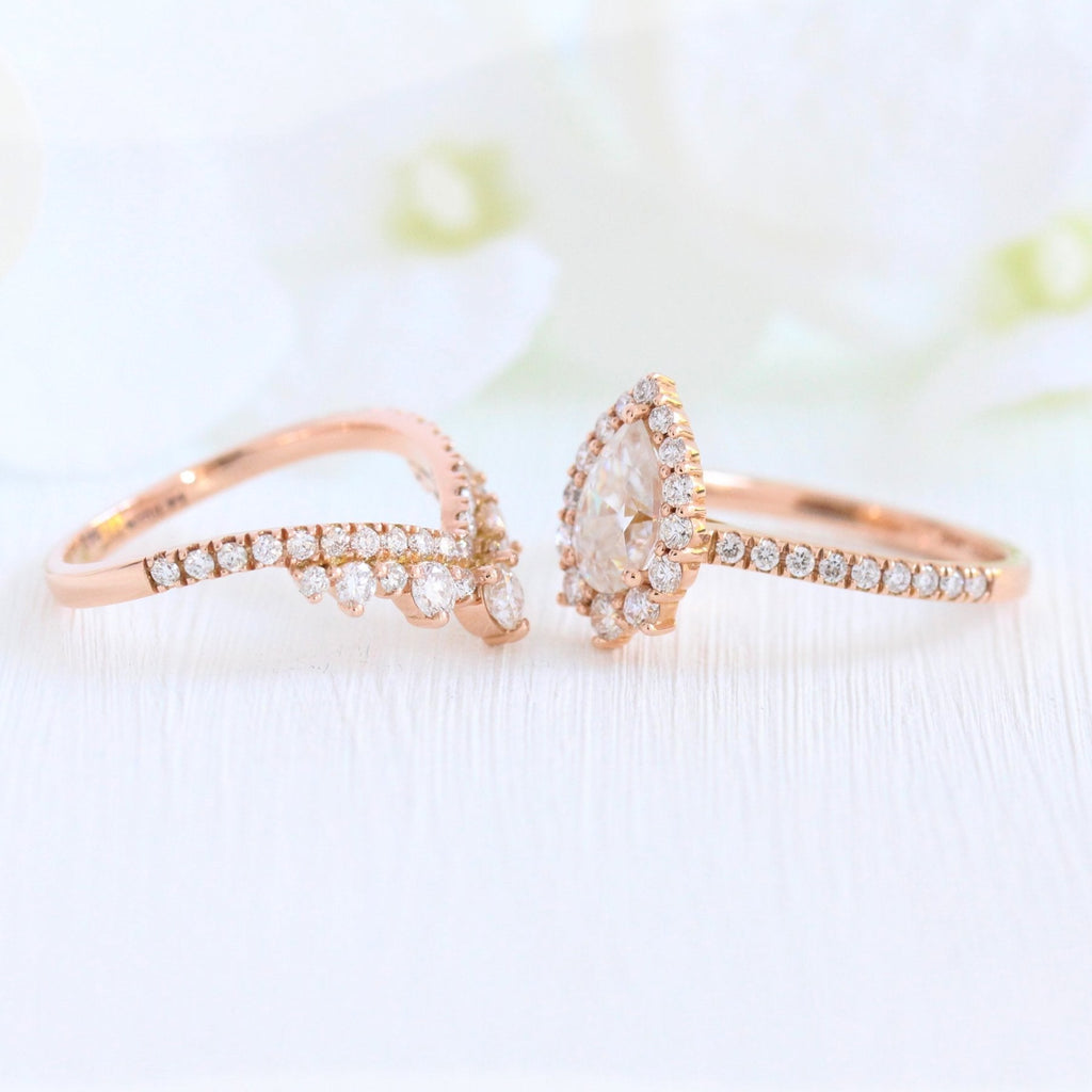 1.0CT Pear Cut Moissanite Halo Bridal Ring Set