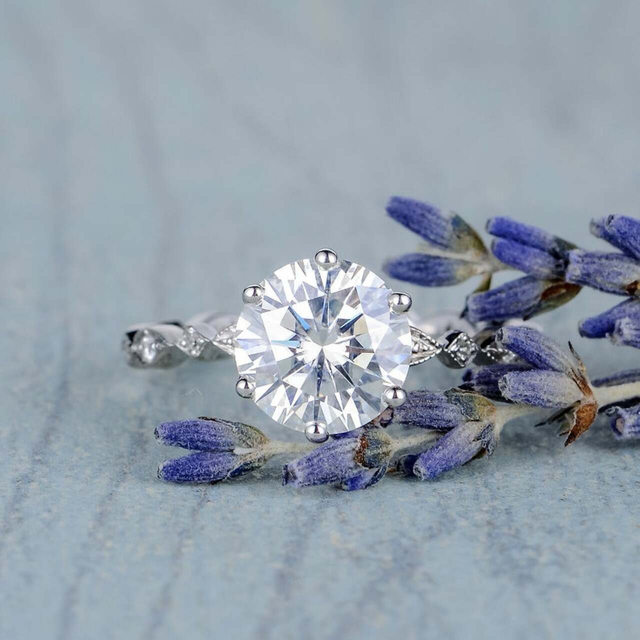 2.0CT Round Brilliant Cut Moissanite Solitaire Engagement Ring