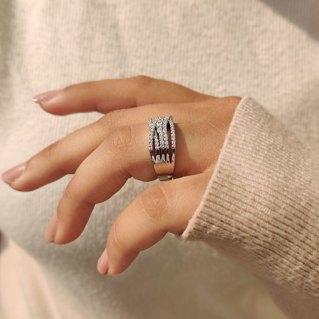 Multi Row Pave Round Cut Band