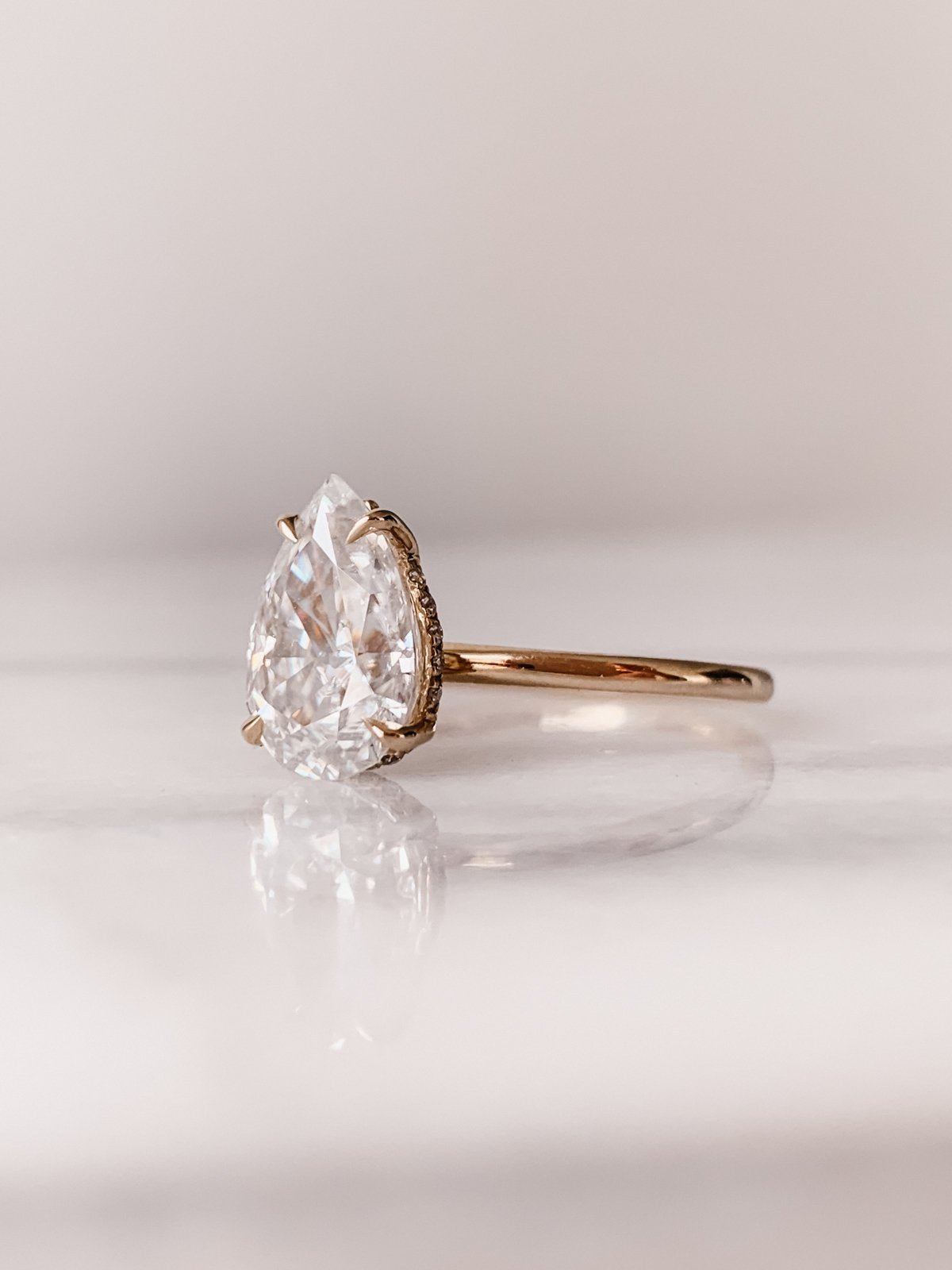 2.0 CT Pear Cut Moissanite Solitaire Engagement Ring