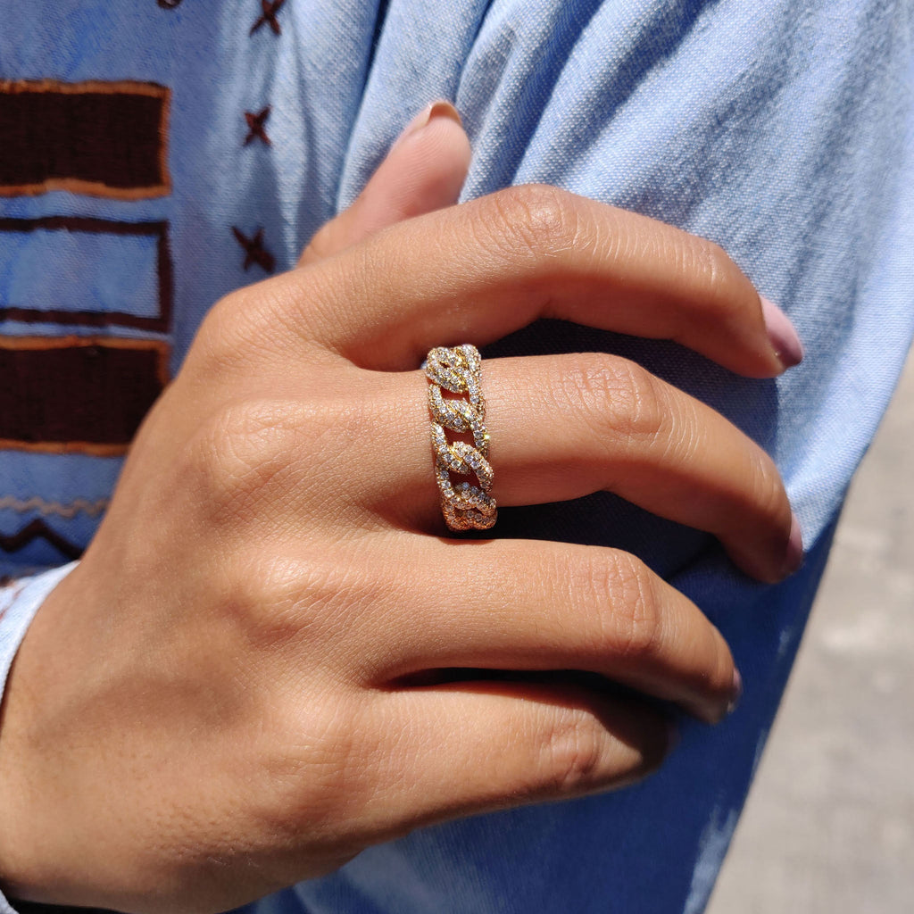 Full Eternity Chain Wedding Band