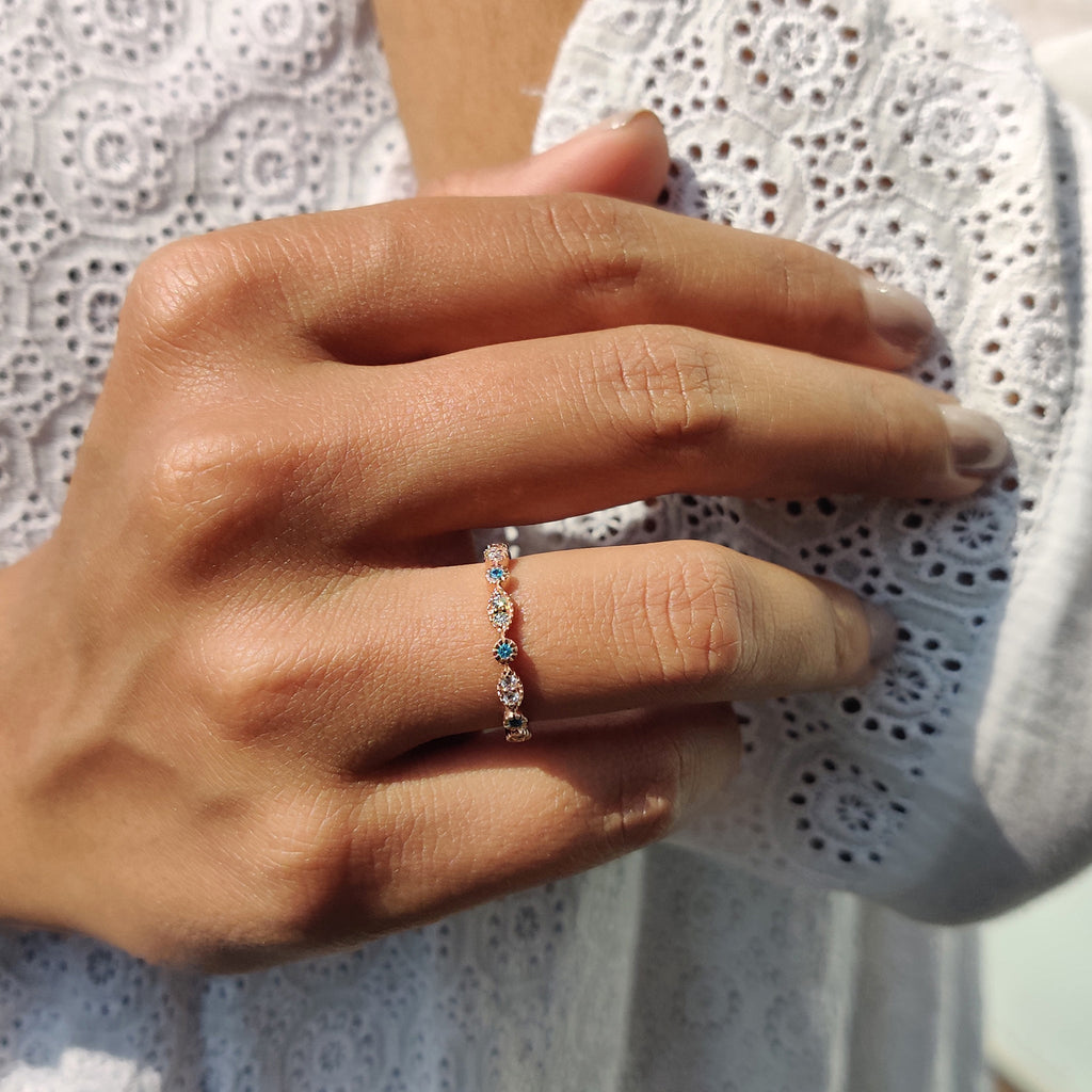 Round Cut Rose Gold Wedding Band