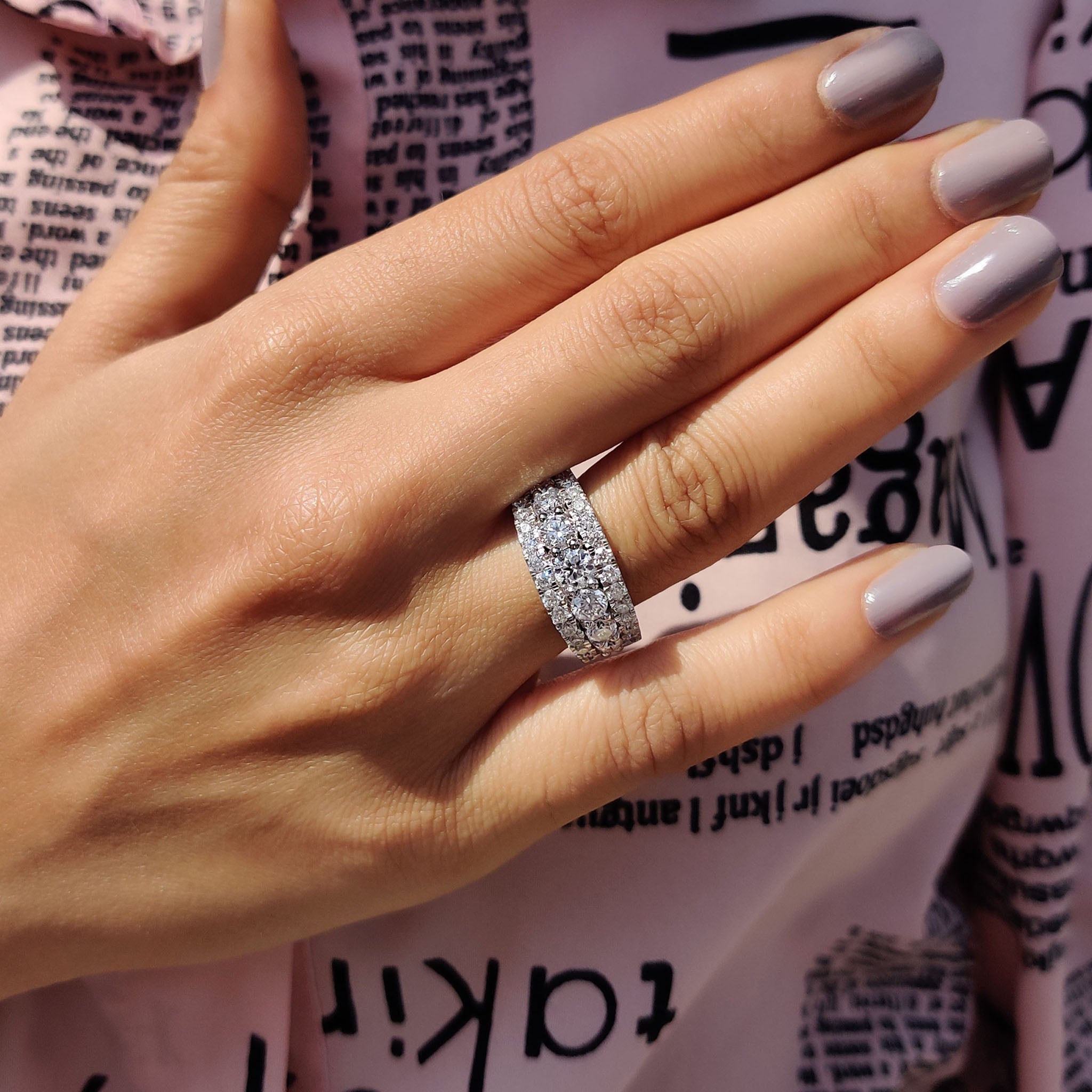 half eternity band In Round Cut Stone