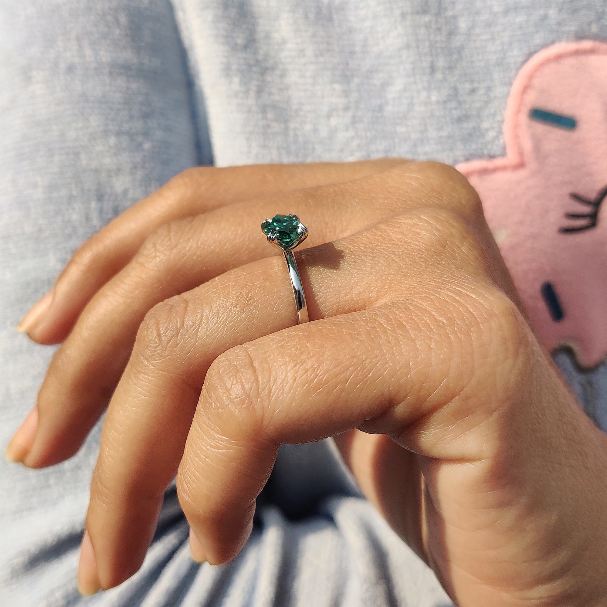 Green Marquise Ring With Solitaire Style
