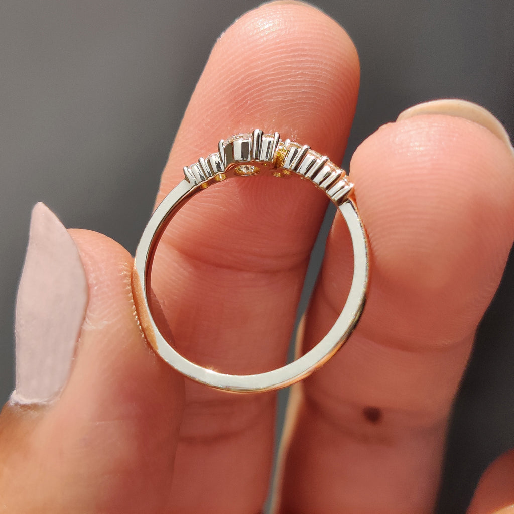 Cluster Engagement Ring for Modern Style
