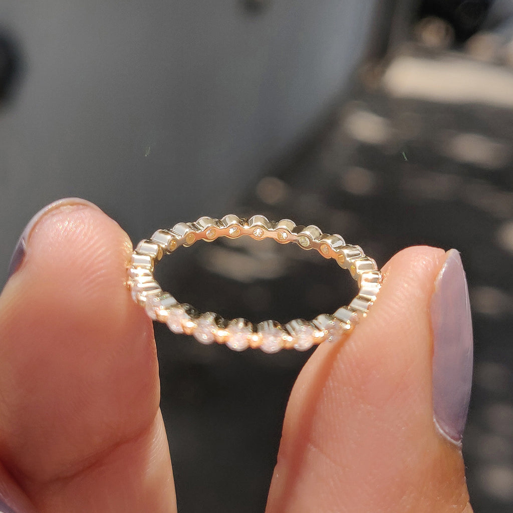 Full Eternity Band With Shared Prong