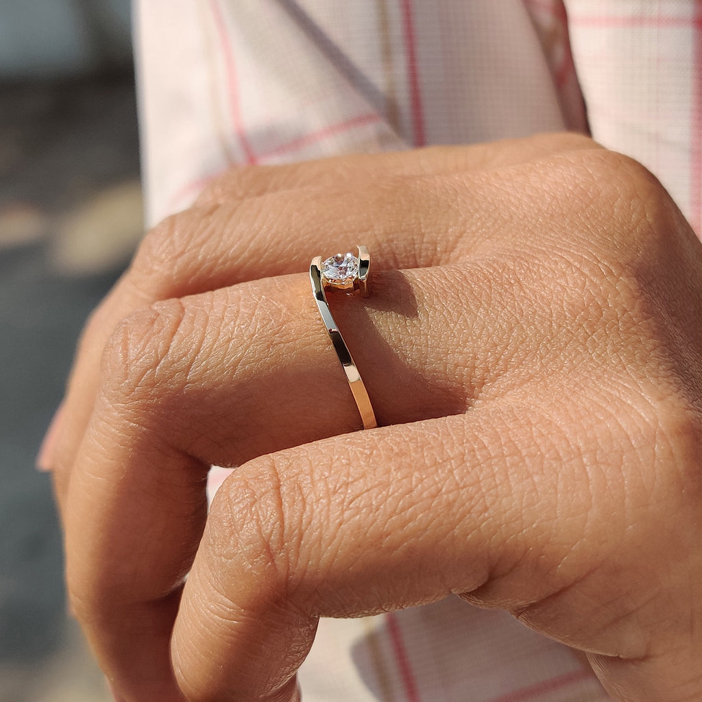 Bypass Ring With Solitaire Style