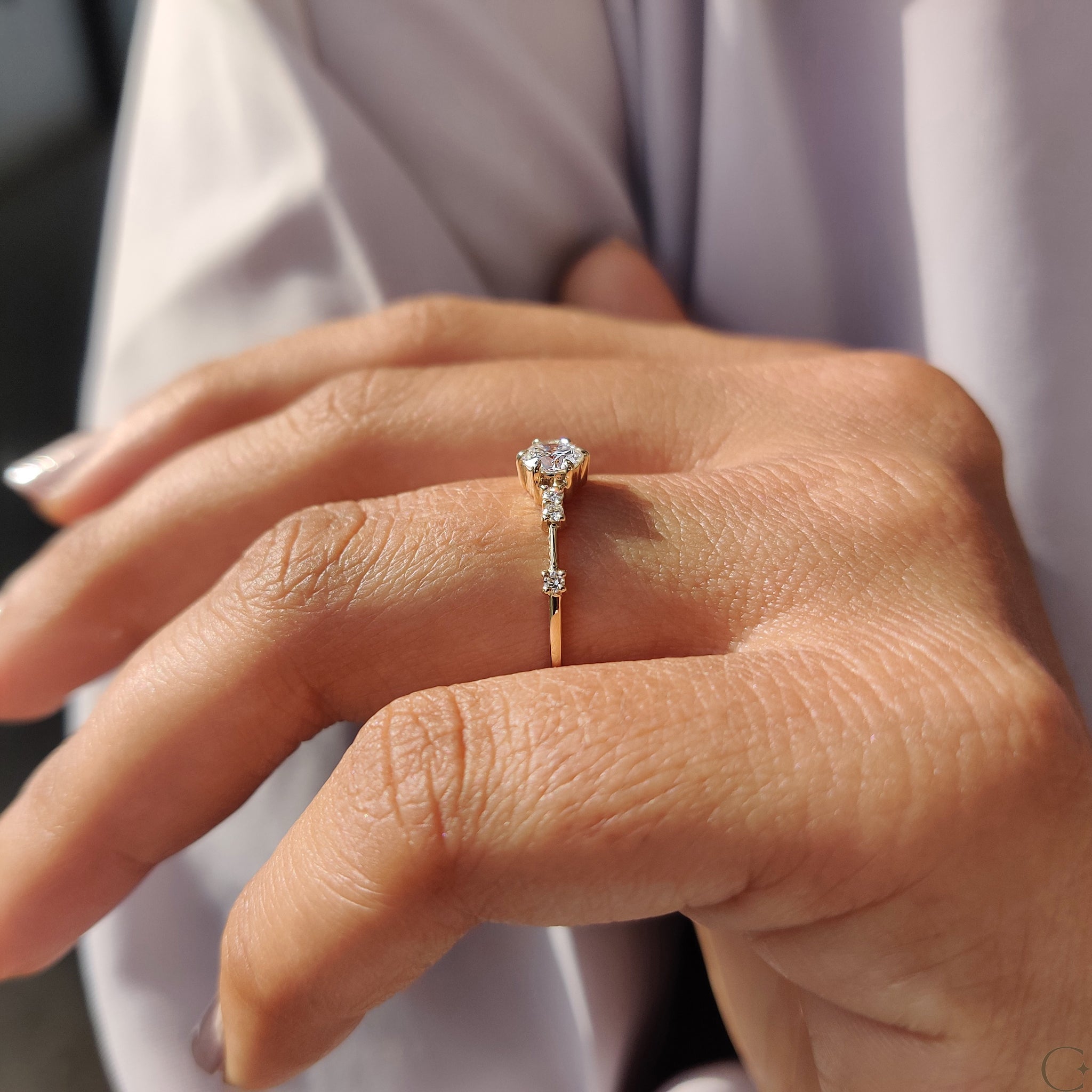 Round Diamond Engagement Ring with Muse Setting