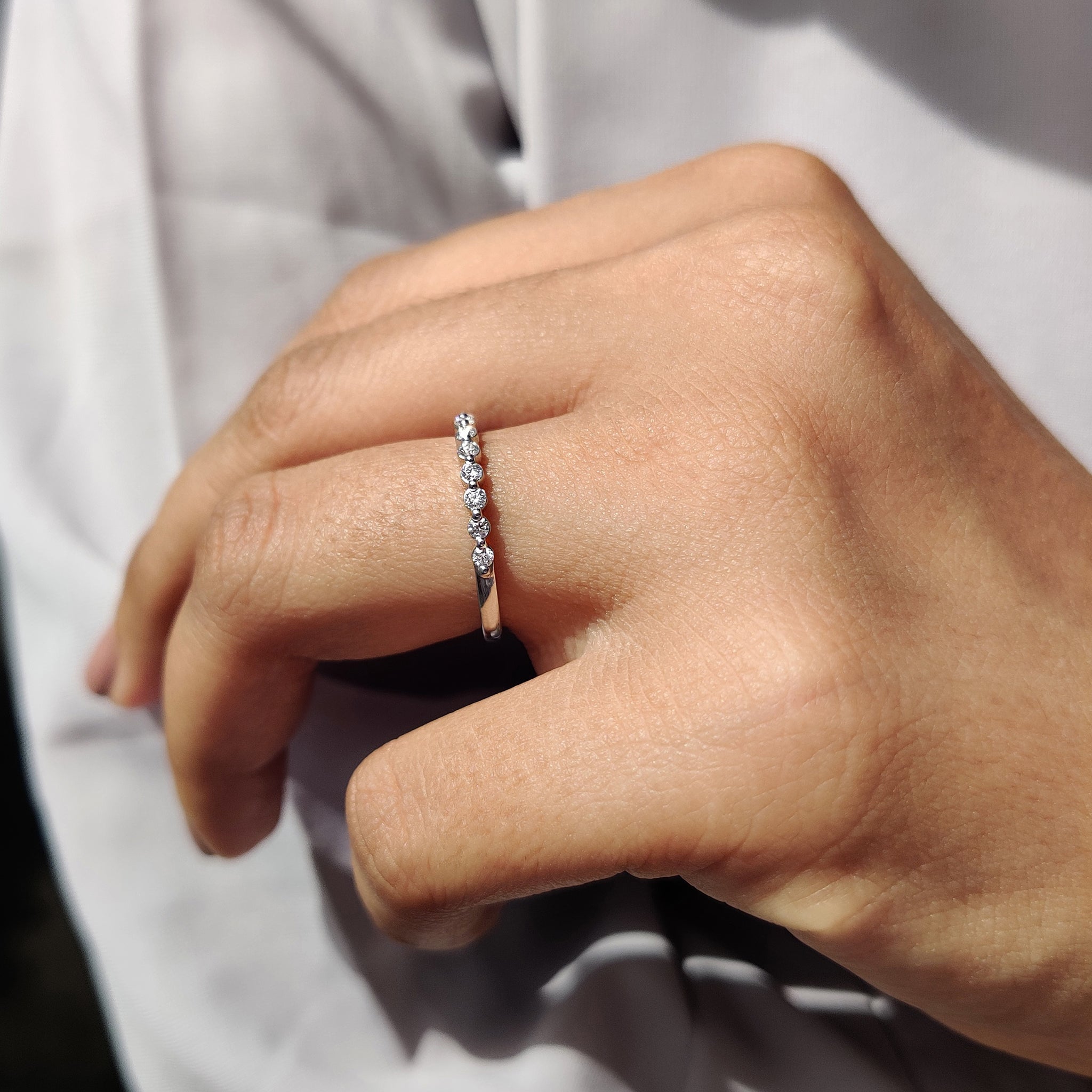 Round Cut Moissanite Shared Prong Wedding Band