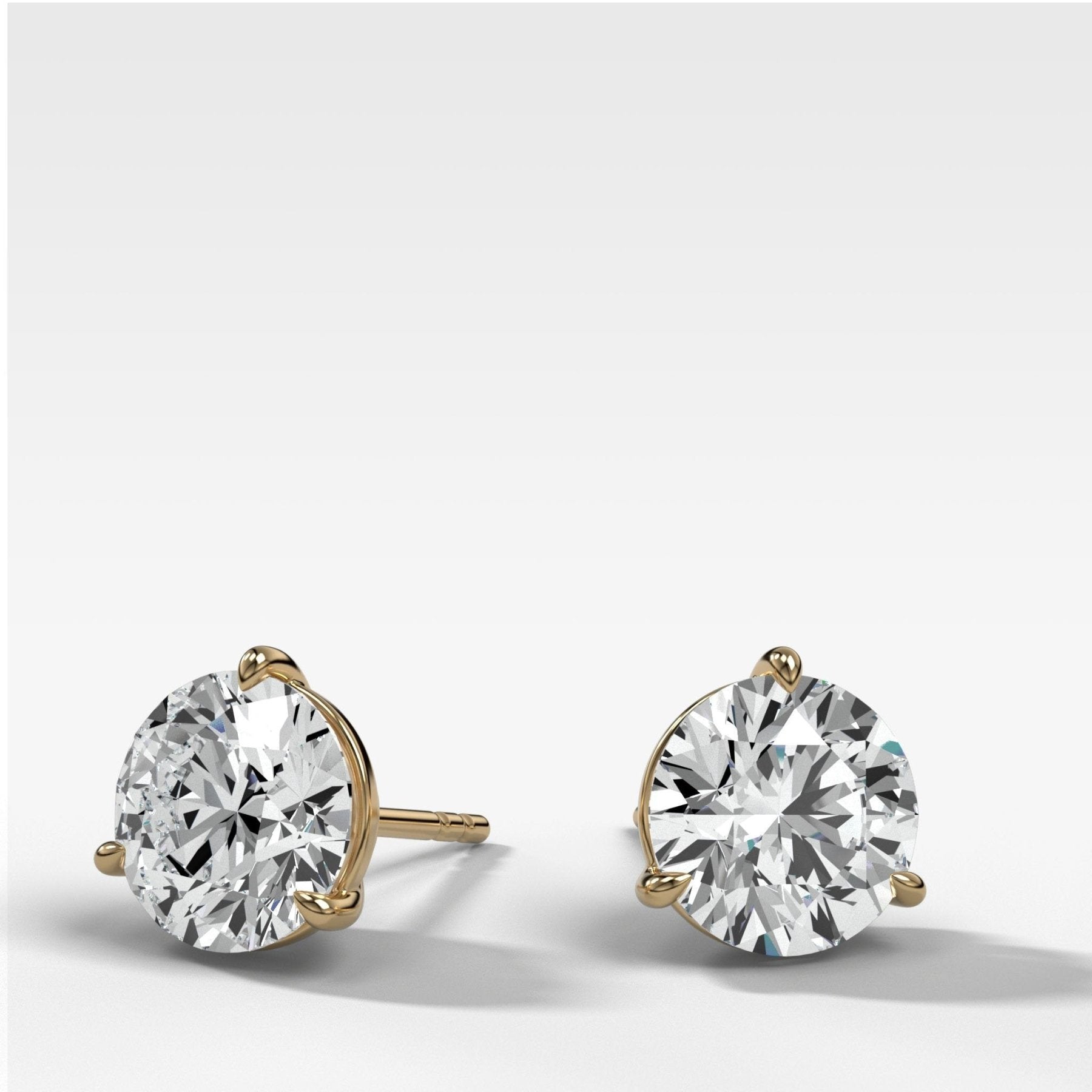 Round Cut Single Point Prong Diamond Studs