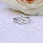 3.0 CT Pear Moissanite Three Stones Engagement Ring
