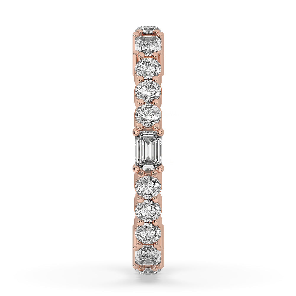 Emerald Cut Wedding Band – A Symbol of Forever Imagen secundaria del producto