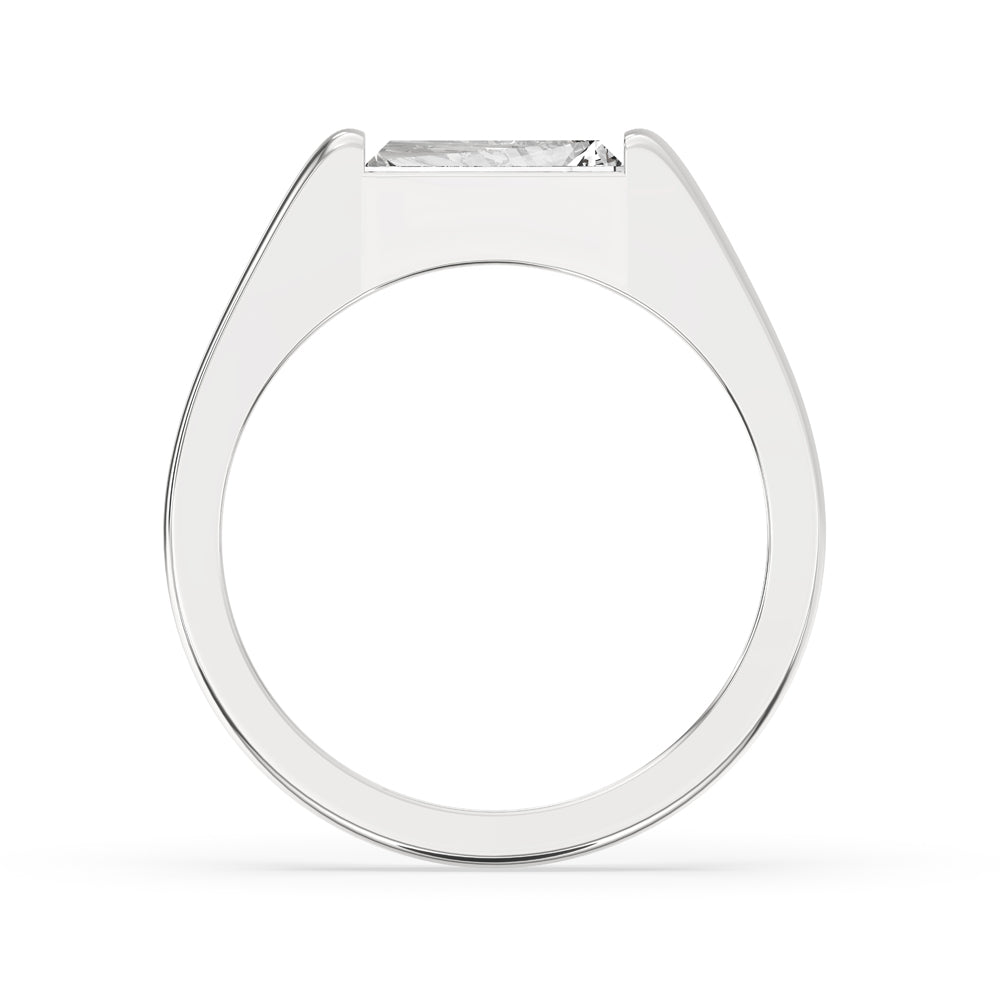 Tapered Baguette Engagement Ring Zweitbild