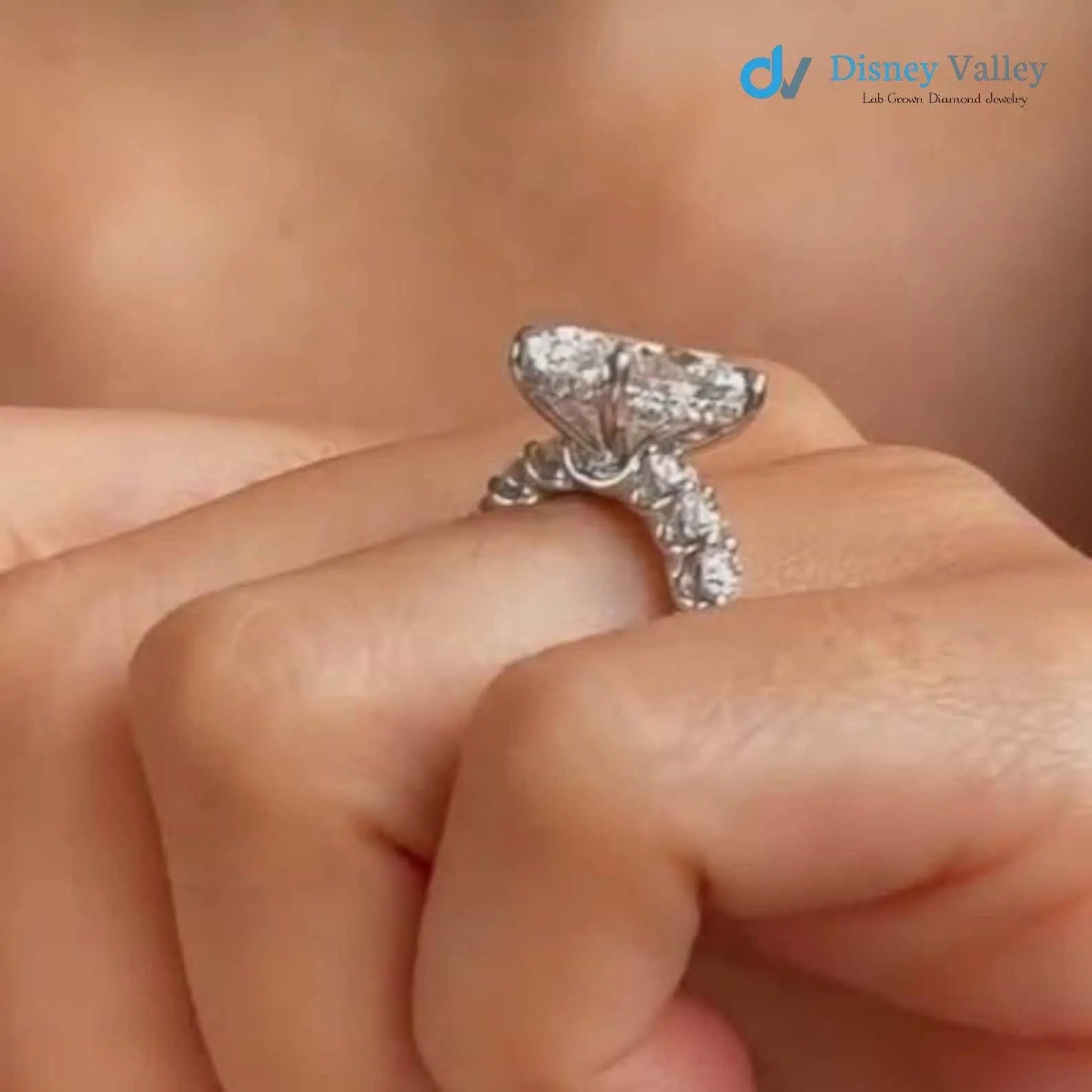 3 CT certified Oval Diamond Engagement Ring, F/VS1 Lab grown Diamond Ring Hidden Halo Ring - DisneyValley