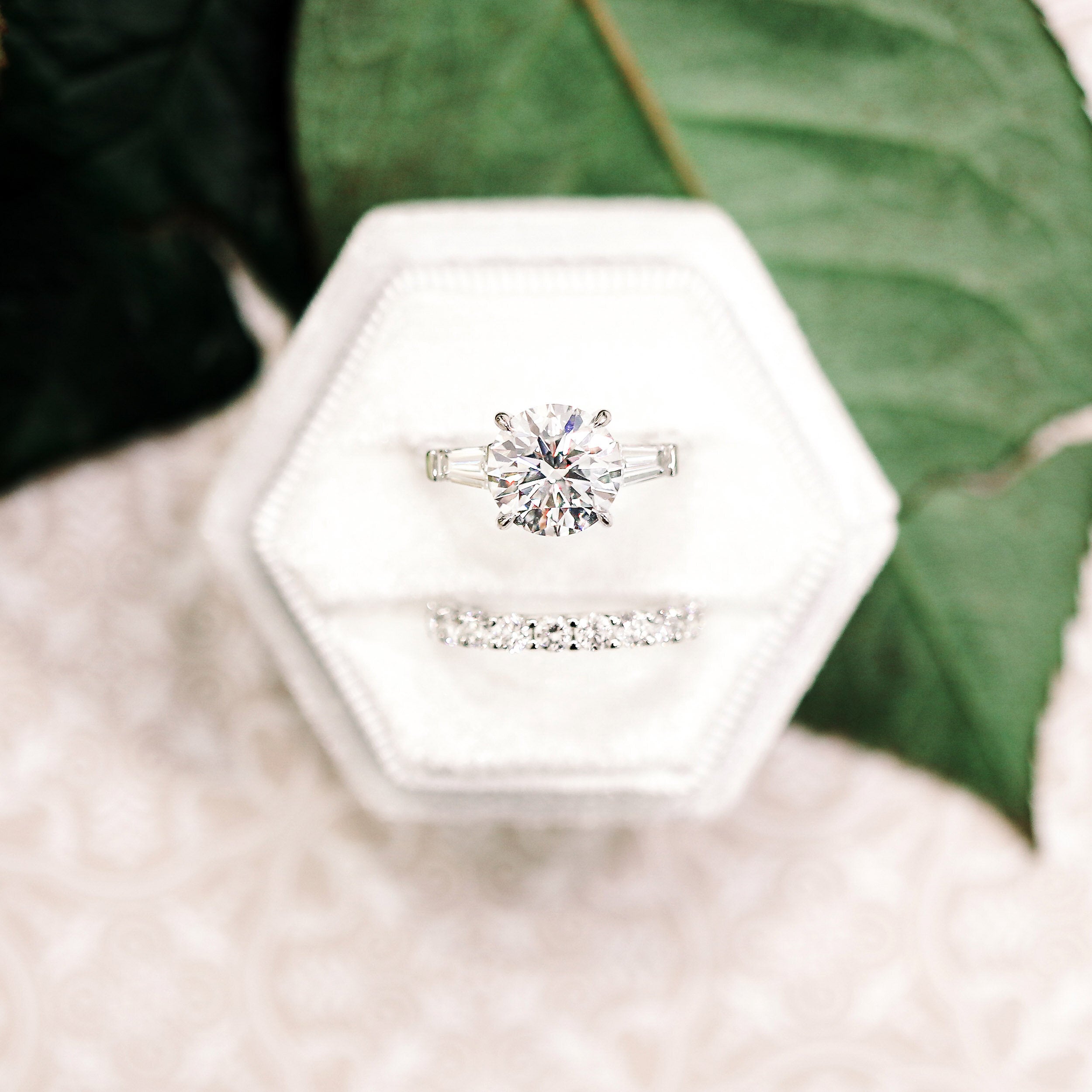 2.0 CT Round Brilliant Cut Moissanite Three Stones Engagement Ring