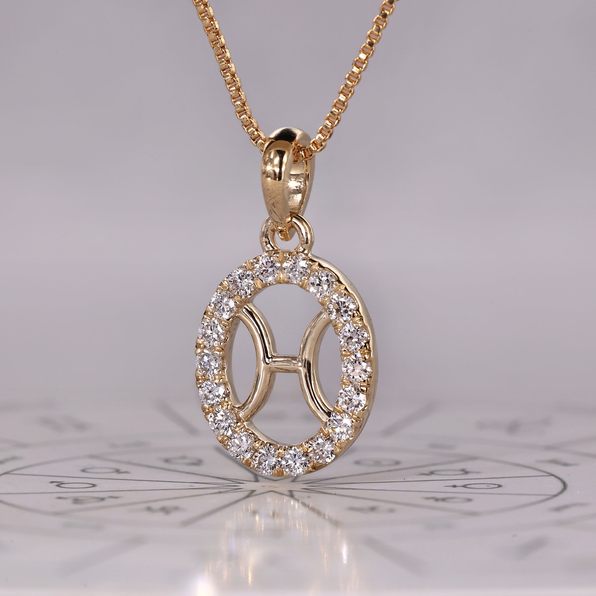 Halo Pisces Pendant In Yellow Gold
