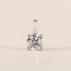0.80 CT Round Moissanite Pendant in Silver