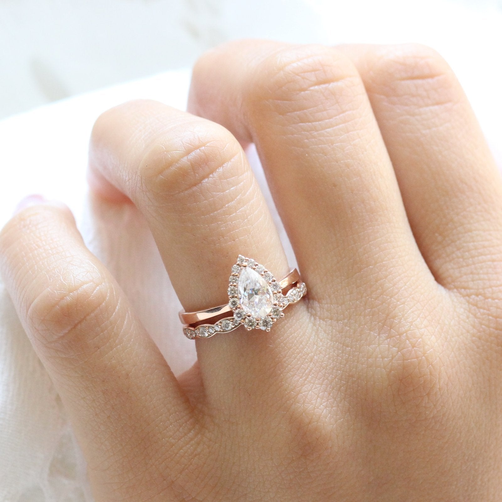 1.0CT Pear Cut Moissanite Halo Bridal Ring Set