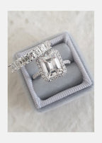 3.0 CT Emerald Moissanite Halo Setting Engagement Ring