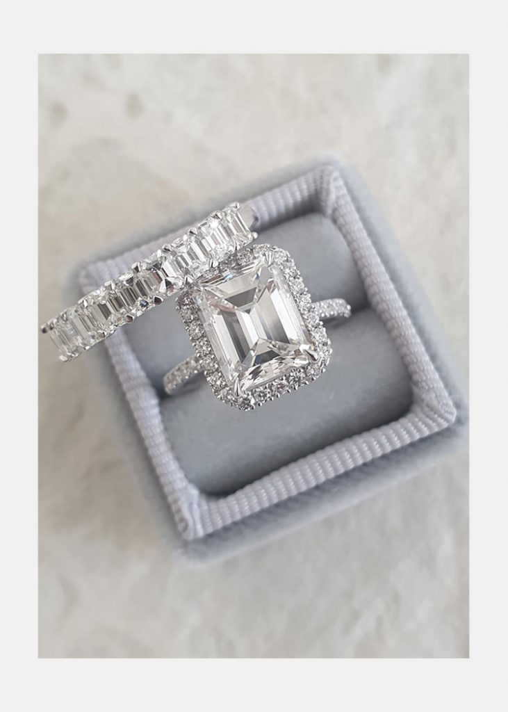 3.0 CT Emerald Moissanite Halo Setting Engagement Ring