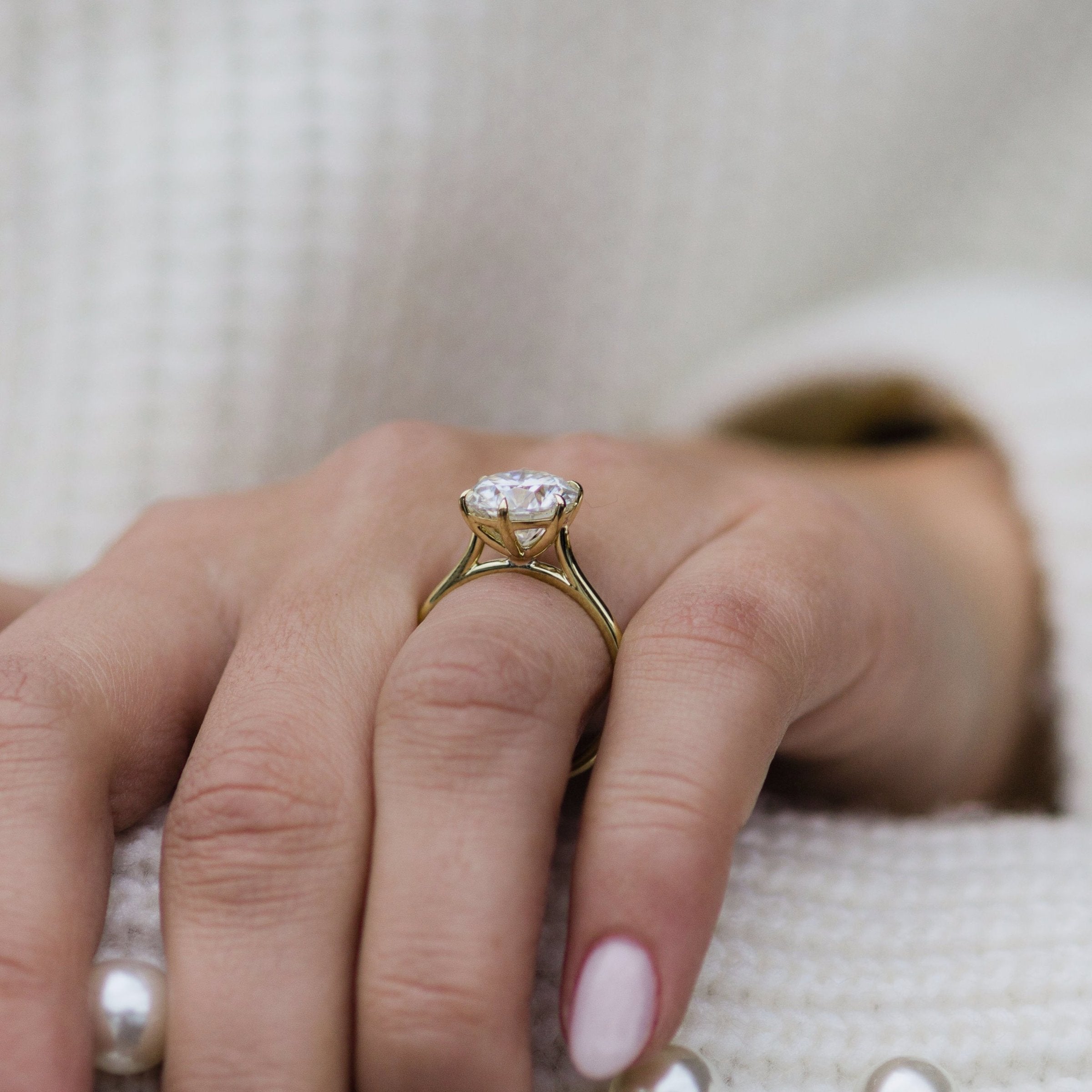 3.0 CT Round Cut Moissanite Solitaire Engagement Ring
