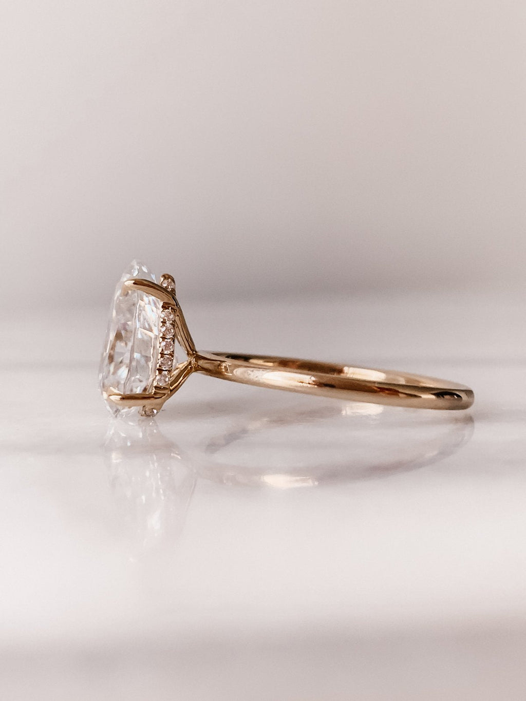 2.0 CT Pear Cut Moissanite Solitaire Engagement Ring