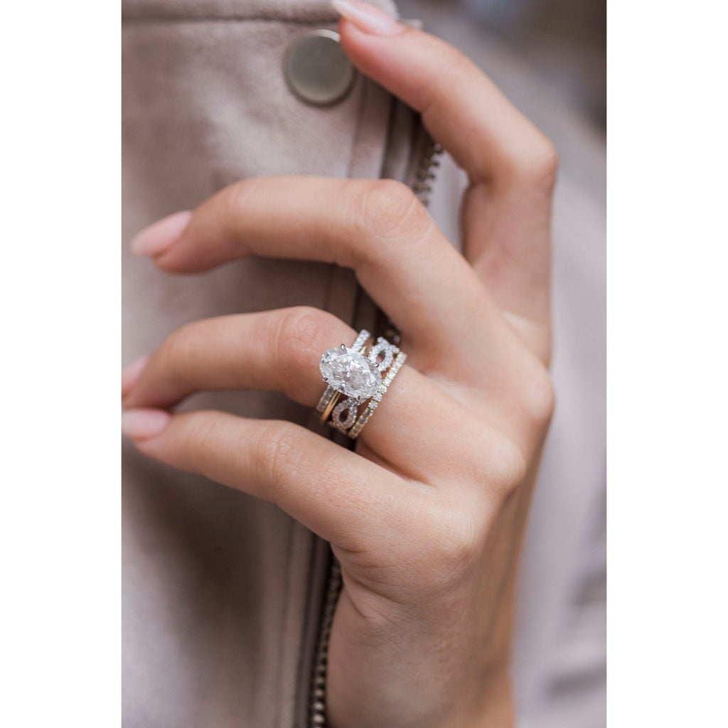 4.0 CT Oval Moissanite Soliatire Engagement Ring