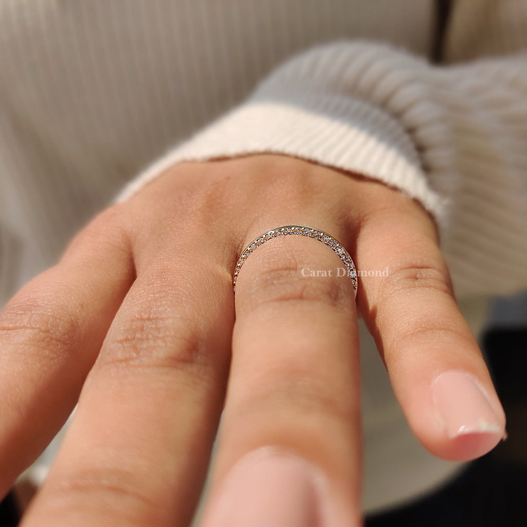 Round Cut Diamond Eternity Band