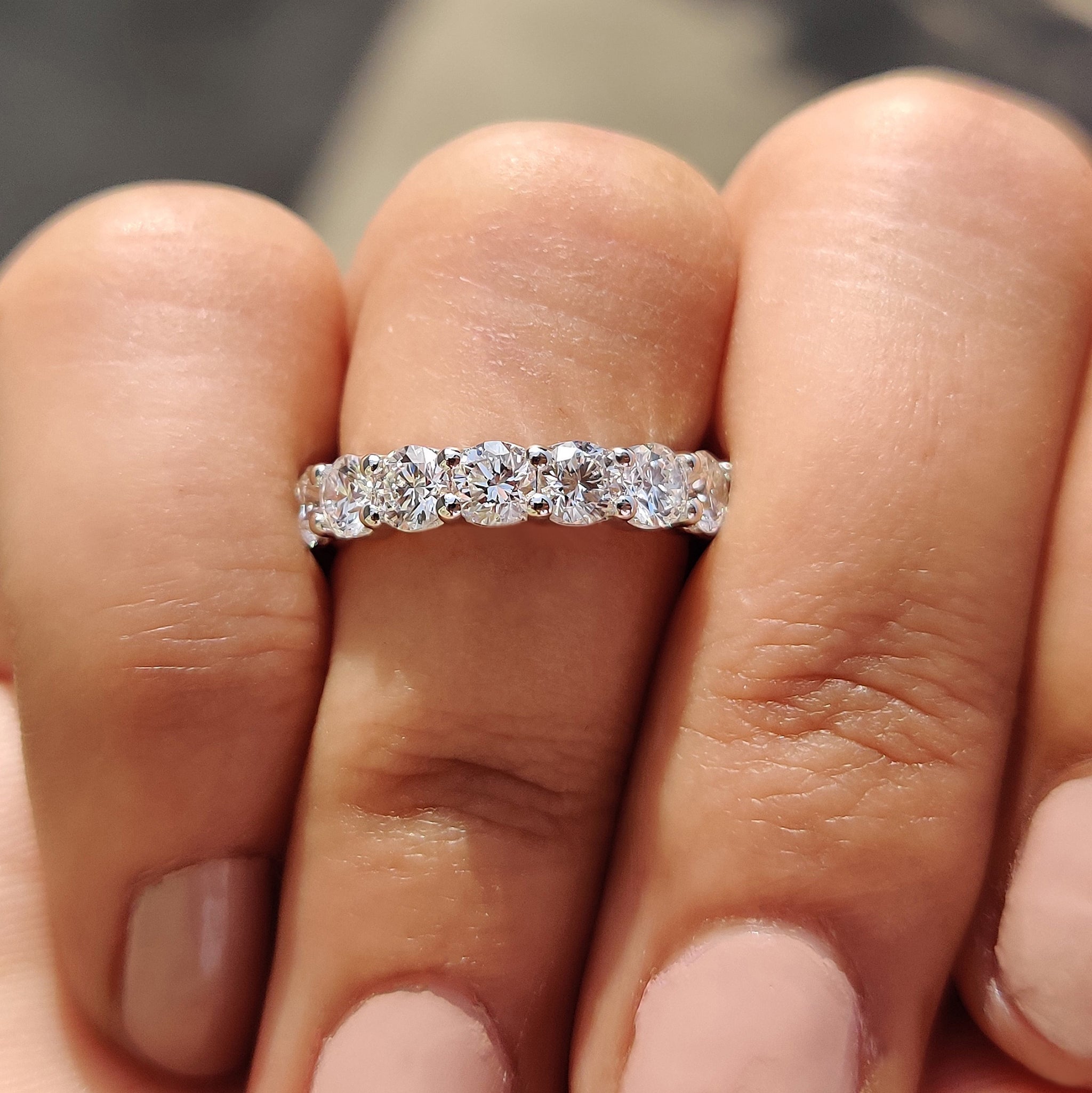 White Gold Engagement Band – Round Diamond Main image