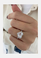 2.0 CT Heart Shape Moissanite Halo Engagement Ring