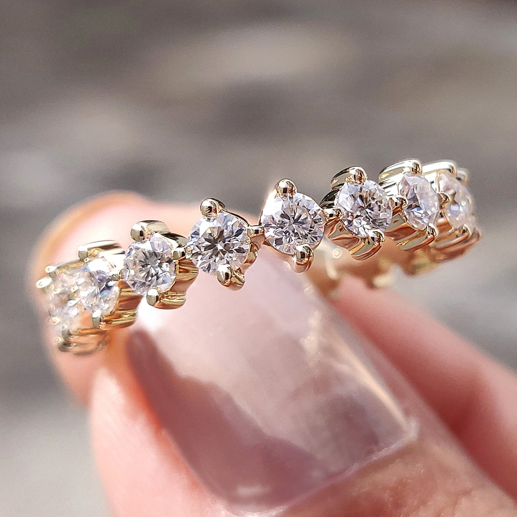 Round Cut With Yellow Gold Wedding Band Hauptbild