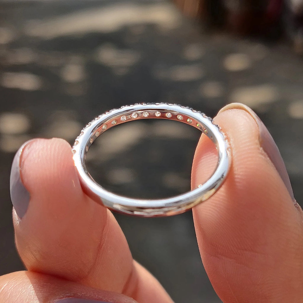 Round Cut White Gold Moissanite Wedding Band