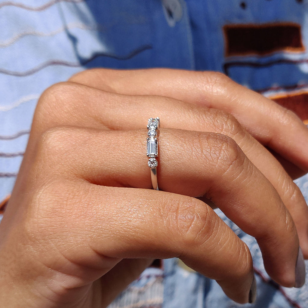 Baguette And Round Cut Wedding Ring Featuring Milgrain Setting