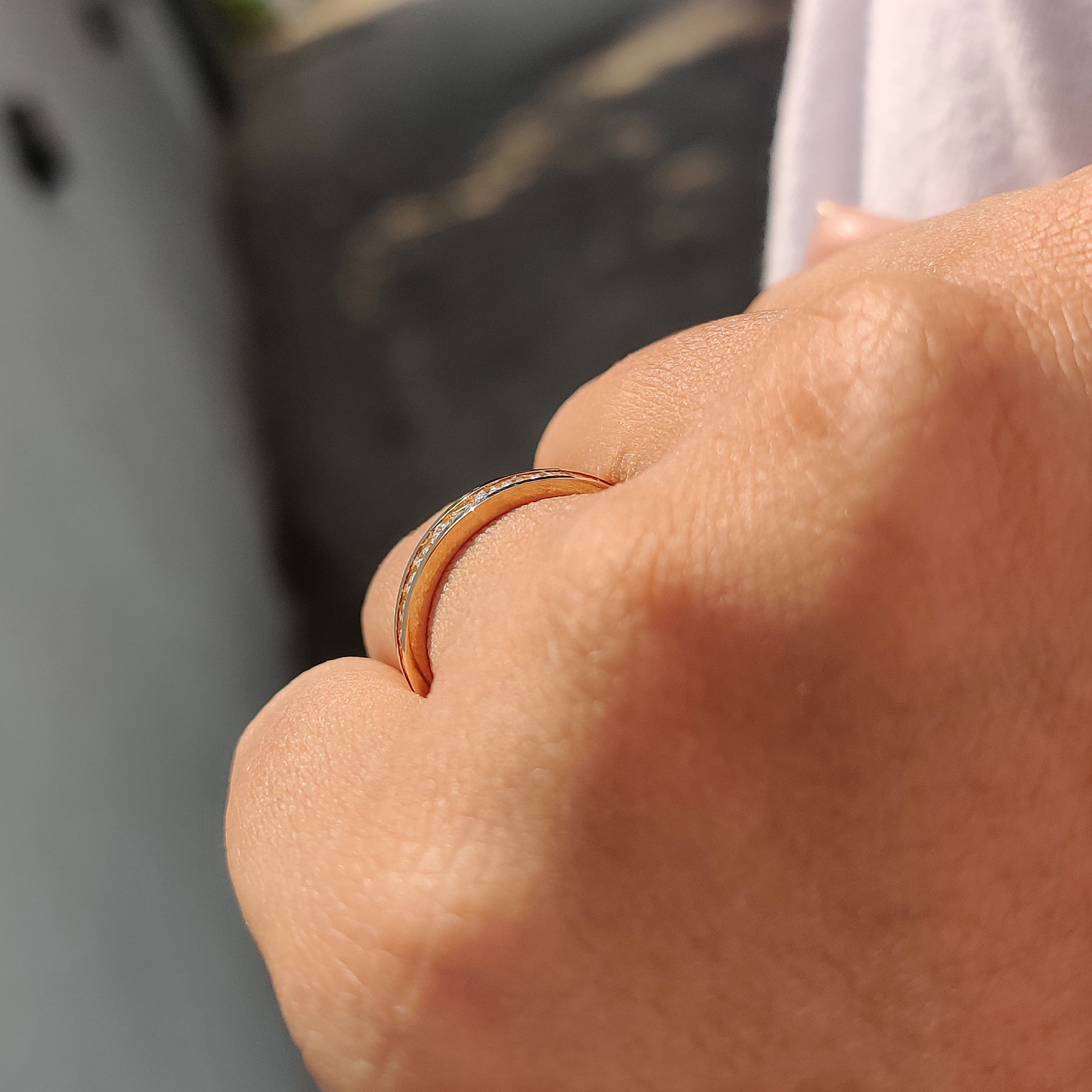 Channel Set Diamond Band – Round Cut Design