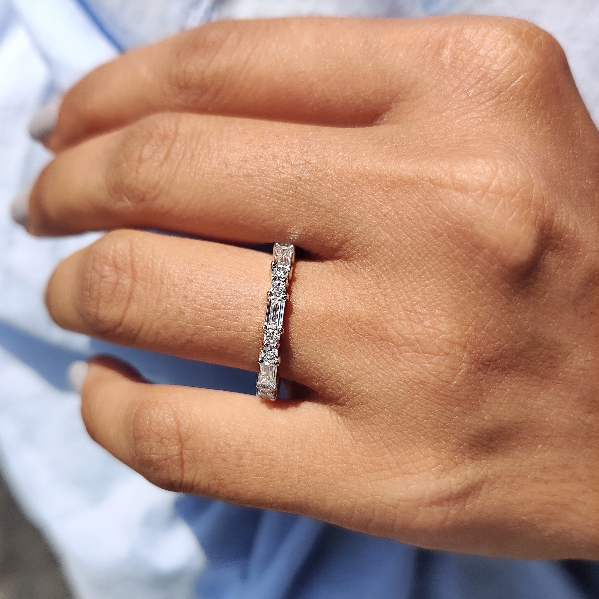 Moissanite Baguette Band In Full Eternity Style Zweitbild