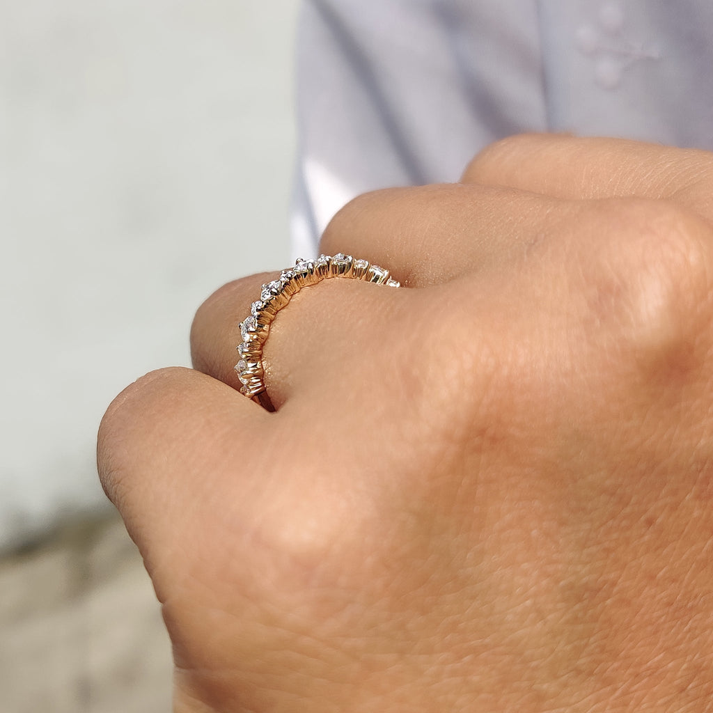 Simple Gold Wedding Band With Round Cut Moissanite