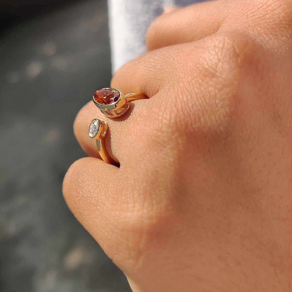 Moval And Round Cut Toi Et Moi Ring