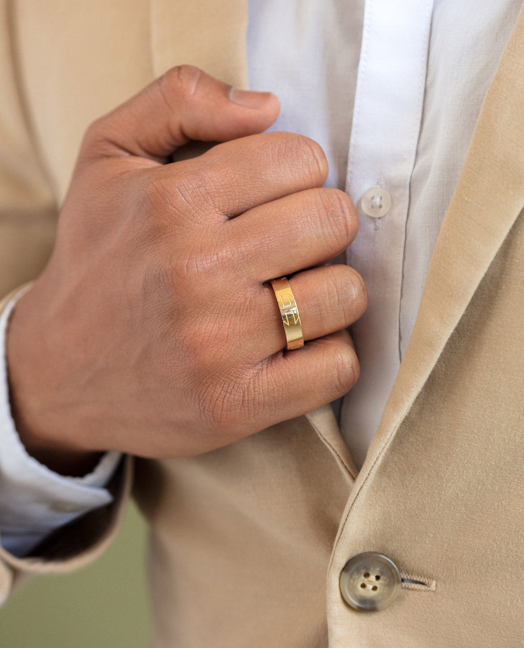 BRIGGS Gold Ring
