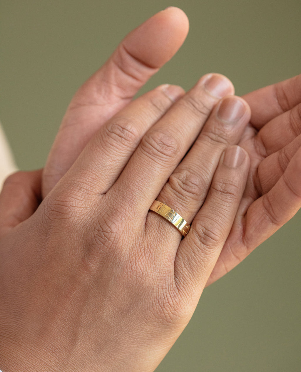 BRIGGS Gold Ring