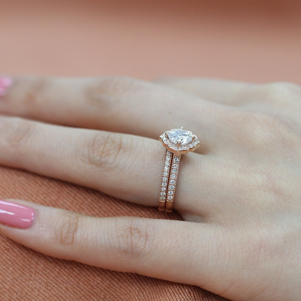 1.0CT Cushion Cut Moissanite Halo Bridal Ring Set