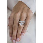 4.0 CT Oval Moissanite Three Stones Engagement Ring