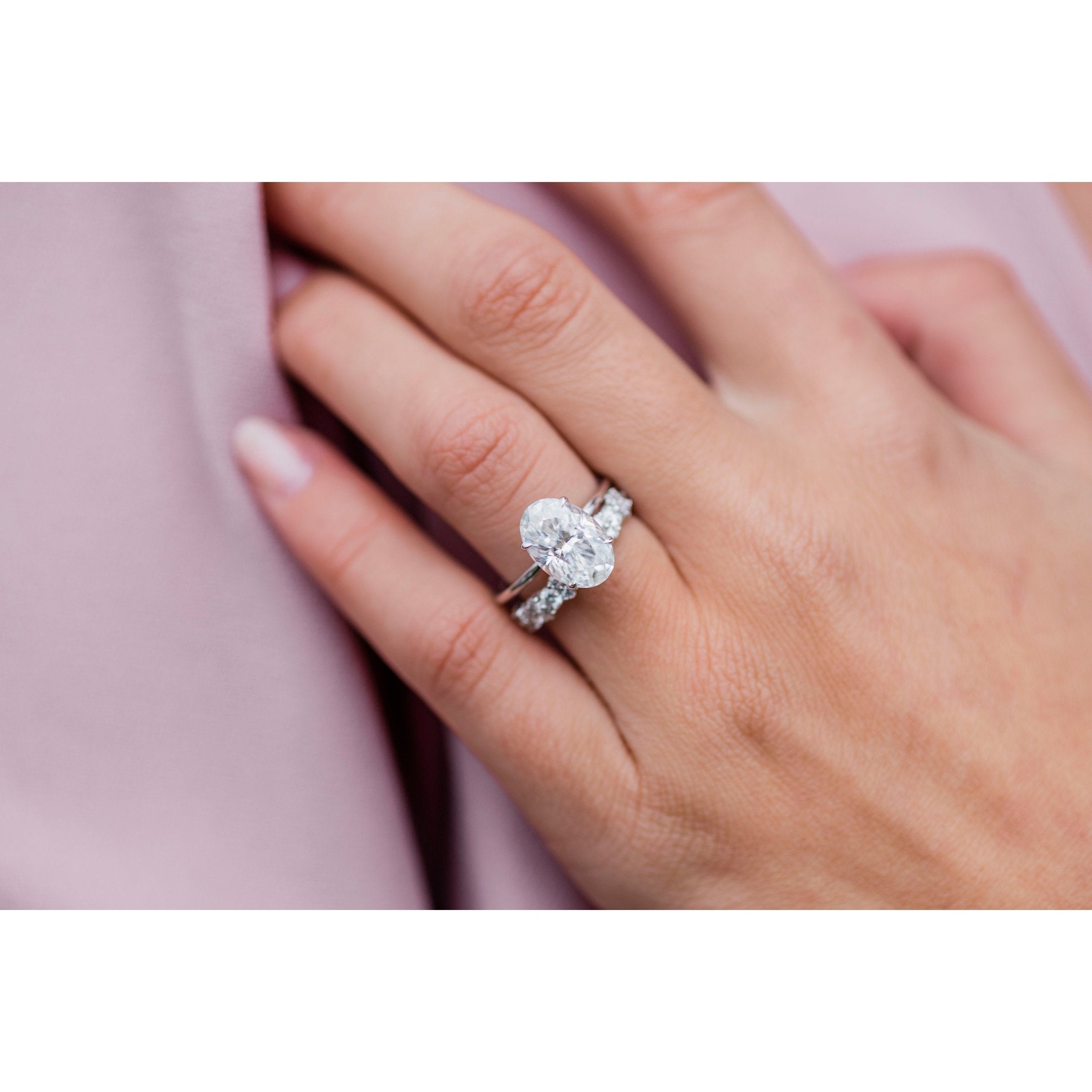 4.0 CT Oval Cut Moissanite Solitaire Engagement Ring