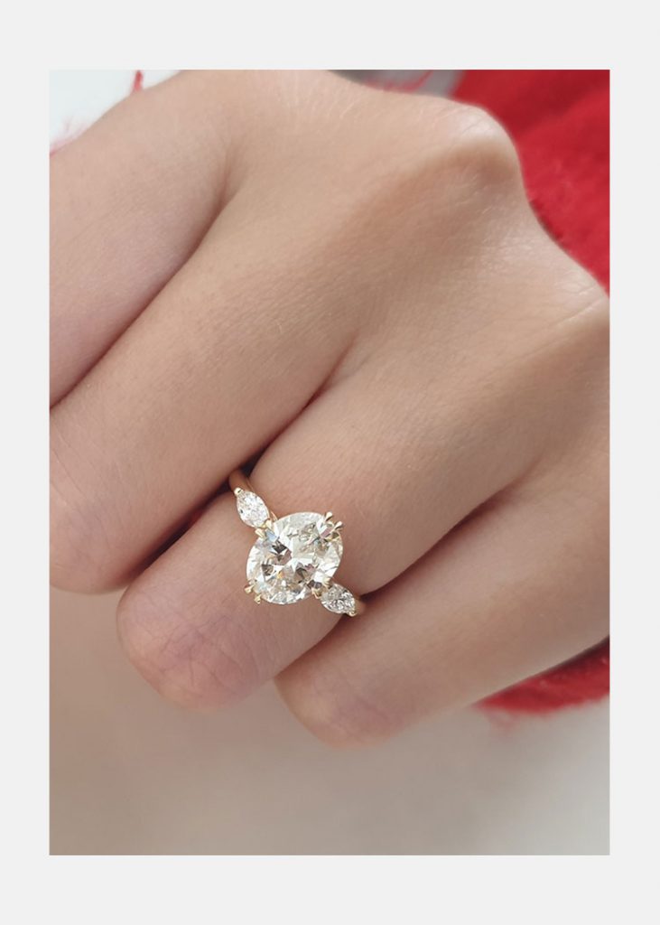 1.50 CT Oval Cut Moissanite Three Stones Engagement Ring