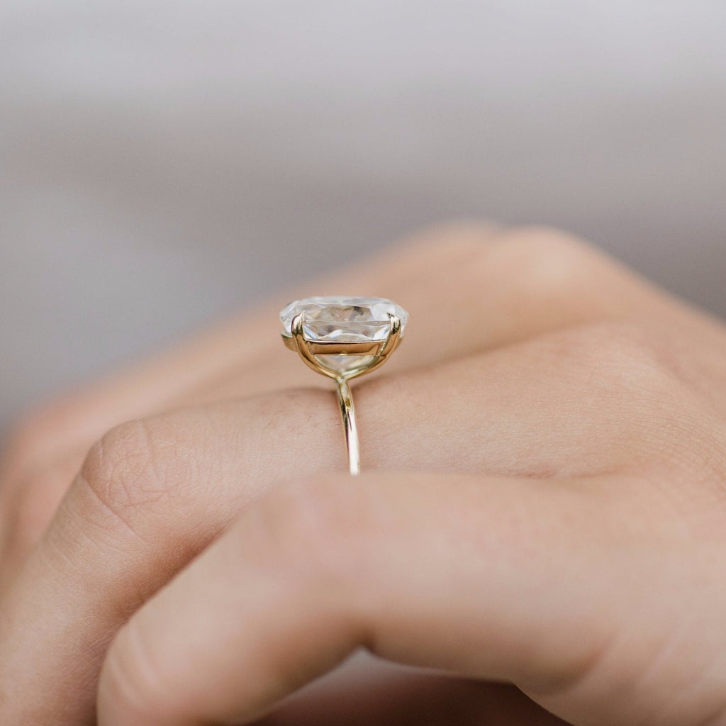 2.80 CT Oval Moissanite Solitaire Engagement Ring